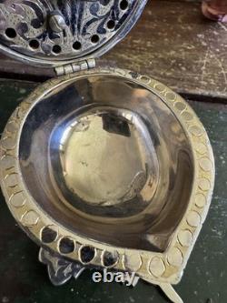 1970's Walnut Shaped Reuge Trinket & Music Box With Leaf Base Works