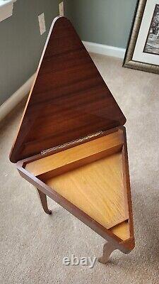 1970s Vintage Italian Reuge Marquetry Inlaid Triangle Musical Box Table 1970s