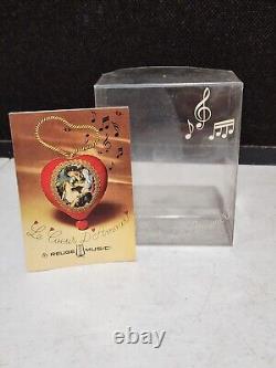 1977 REUGE Musical Music Box Le Coeur D'amour with Original Box 1st Issue