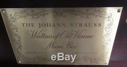 1985 Reuge Franklin Mint Johann Strauss Waltzes Old Vienna 5 Cylinder Music Box