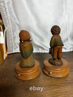 ANRI Wooden Carving Pair Music Box with Reuge Movement Made in Italy