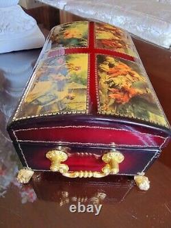 Antique Reuge Jewlery box / Music Box made in Italy Gilded 22 Karat Gold has Key