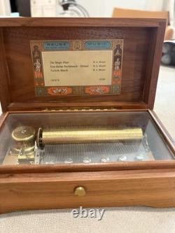 Beautiful Vintage Reuge Sainte-Croix Switzerland Music Box 3/72 MCM