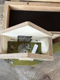Cottage Music Box Pauline David Reuge Movement Working. Thatched Smithy Vtg 60s
