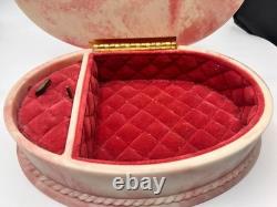 Incolay Avondale jewlery box with a Reuge musical movement