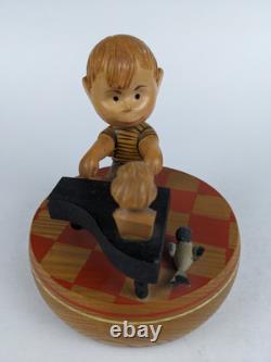 Peanuts Schroeder Reuge Music Box 1968 Italy Anri Beethoven Emperor Concerto