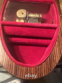 REUGE Capodimonte Burlwood Music Box Plays Memory from CATS 10 Italy