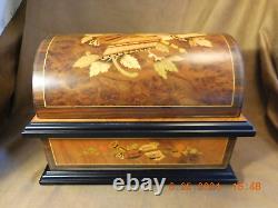 REUGE INLAID TREASURE CHEST With BRASS PLATED AD-30 4-1/2 DISC PLAYER & 10 DISCS