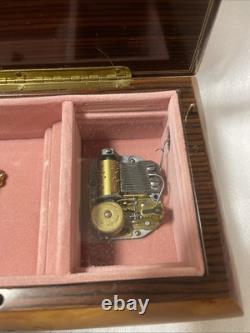 REUGE Jewelry Music Box Inlaid Wood Italy Swiss Movement Berühmtes Menuet Mozart
