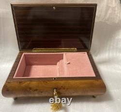 REUGE Jewelry Music Box Inlaid Wood Italy Swiss Movement Berühmtes Menuet Mozart