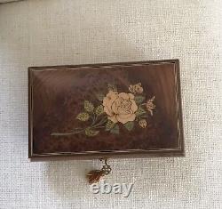 Rare Collectible HANDMADE Swiss Reuge Music Box Tune Memory 5988 Made in Italy