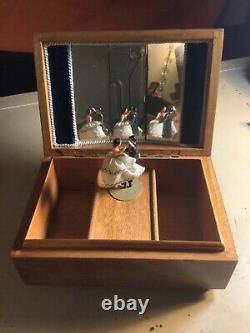 Rare Early Swiss Vintage Reuge jewelry music box automaton dancing couple dolls
