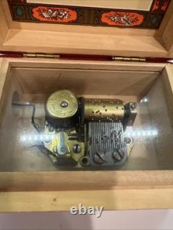 Red REUGE Switzerland Music Box Mozart Eine Kleine Nachtmusik Allegro RE VTG