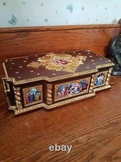 Reuge (72-Note) Franklin Mint The Life of Christ' Millennium Music Box (Easter)
