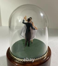 Reuge Dancing Wedding Couple Roses From The South Ballerina Music Box Vintage