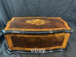 Reuge Dolce Vita Music Box 72 Lames / Notes 15 Airs / Tunes Inlayed Burl Walnut