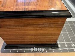 Reuge Inlaid Case 72 Valve/key, 5 Cylinder 15 Songs Music Box Interchange in box