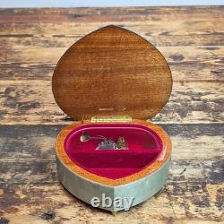 Reuge Inlaid Heart-Shaped Music Box Sorrento Specialties / Made in Italy