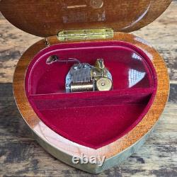 Reuge Inlaid Heart-Shaped Music Box Sorrento Specialties / Made in Italy