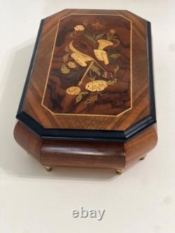 Reuge Large Music Jewelry Box WithKey 1.36 Note MVT- Waltz of the Flowers
