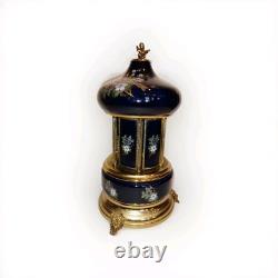 Reuge Lipstick Cigarette Music Carousel Plays Love Story
