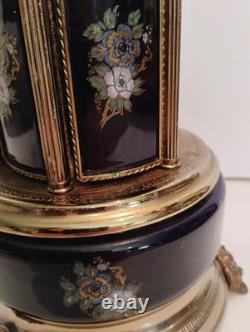 Reuge Lipstick Cigarette Music Carousel Plays Love Story