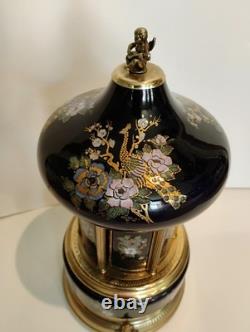 Reuge Lipstick Cigarette Music Carousel Plays Love Story