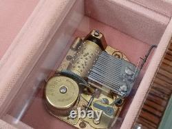 Reuge Music Box/18 note Song BALLERINA GIRL (Lionel Richie)Back Cracked Used