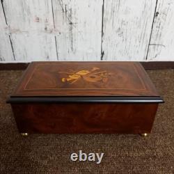 Reuge Music Box 36 Valve With Accessory Holder