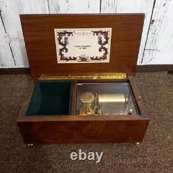 Reuge Music Box 36 Valve With Accessory Holder