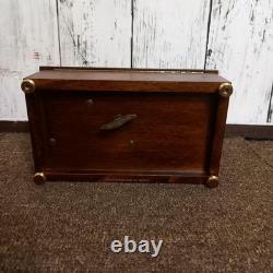 Reuge Music Box 36 Valve With Accessory Holder