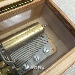Reuge Music Box 3/36 Danube, Minuet, Vienna Made in Switzerland