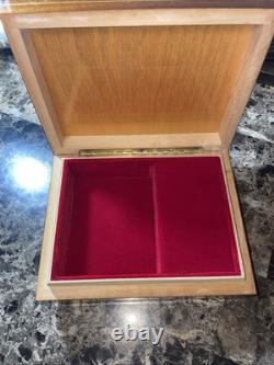 Reuge Music Box Bogart Bergman Vintage Cablanca As Time Goes By Warner Bros