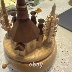 Reuge Music Box Carol Church Scene Silent Night Erzgebirge Style