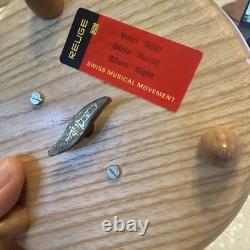 Reuge Music Box Carol Church Scene Silent Night Erzgebirge Style