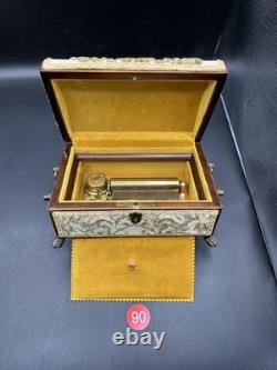 Reuge Sainte Croix CH 4/50 Tapestry Music Box 4 Songs Edelweiss WithKey 45072