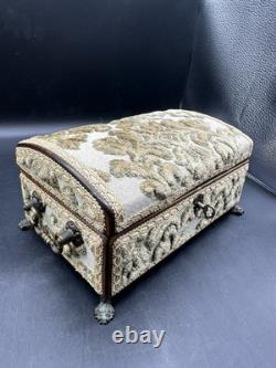 Reuge Sainte Croix CH 4/50 Tapestry Music Box 4 Songs Edelweiss WithKey 45072