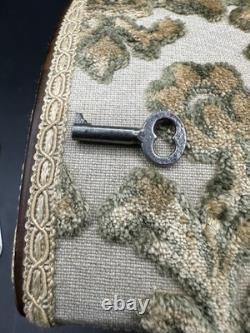 Reuge Sainte Croix CH 4/50 Tapestry Music Box 4 Songs Edelweiss WithKey 45072