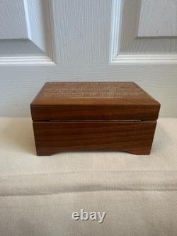Reuge Sainte-Croix Handel 36 Note Swiss Music Box Harmonious Blacksmith Working
