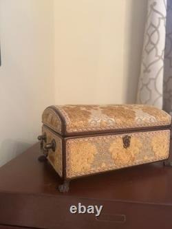 Reuge Sainte-Croix Music Box Tapestry 1056 ABCD 4/50 Plays 4 songs