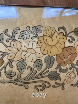 Reuge San Francisco Music Box Co Wood Laquer Memory Music Box withLocking Key