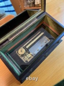 Reuge St Croix 50/4 Vintage Swiss Music Jewelry Box Wood Green Velvet Lining