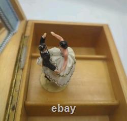 Reuge Swiss Dancing Couple Music Jewelry Box Strauss Emperor Waltz Automation