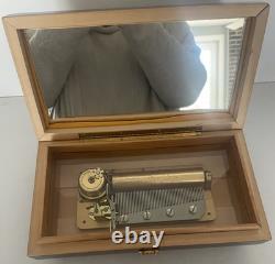 Reuge Swiss Music Box 4 Tune 50 Note Sound of Music Do-Re-Mi Edelweiss Climb