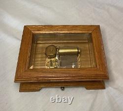 Reuge The San Francisco Music Box Co. Wood & Beveled Glass Case Lara's Theme