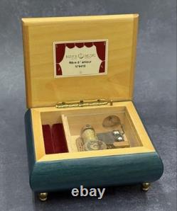 Running Reuge R Ve D'Amour Music Box N 6410