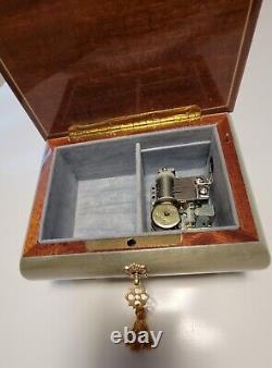 Sorrento Inlay Music Box Reuge Menuet Mozart Swiss Movement Made in Italy