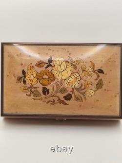 Swiss Music Box Reuge 18-Valve Jewelry