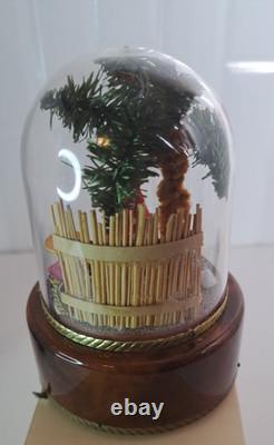 Swiss Reuge Dome Music Box with Dancer in Calypso Scene Tune Matilda Matilda