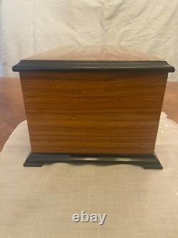 Switzerland Reuge Inlaid Case 72 Note 5 Cylinder 15 Songs Music Box 1989 Beauty